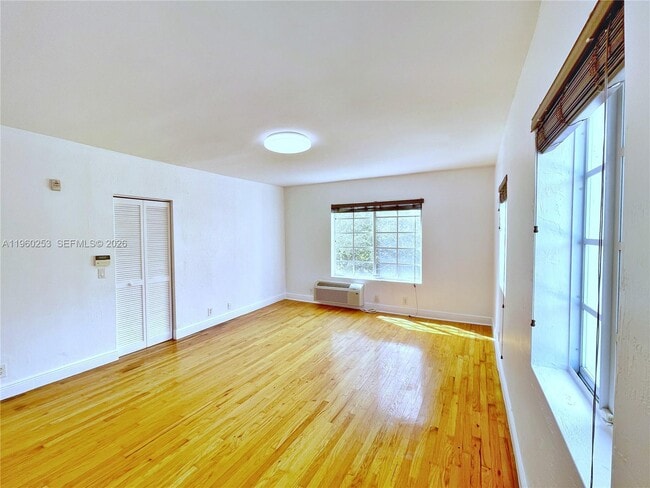 Building Photo - 1241 14th St