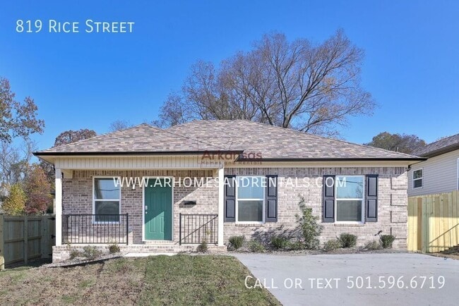 Primary Photo - 819 Rice St