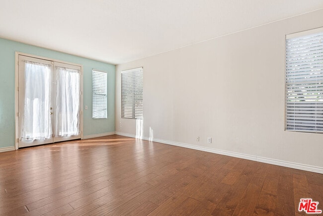 Building Photo - 24310 Belford Ct