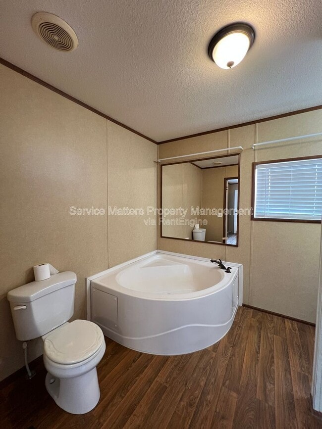 Building Photo - 4831 Douglas Dr