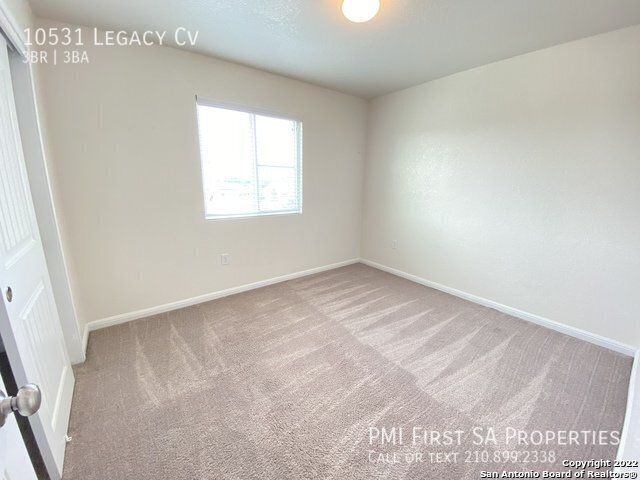 Building Photo - 10531 Legacy Cv
