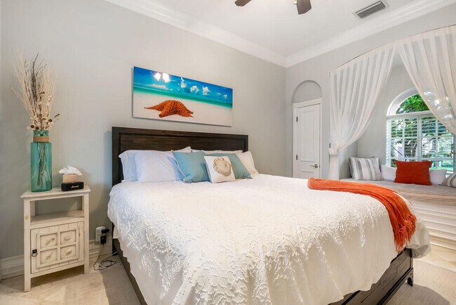 Building Photo - 961 Banyan Dr