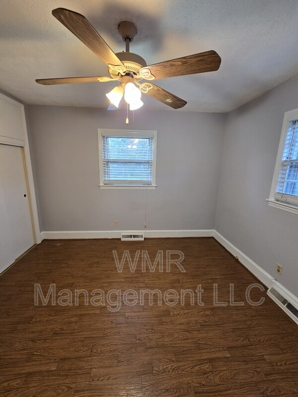 Building Photo - 4120 Leeds Dr