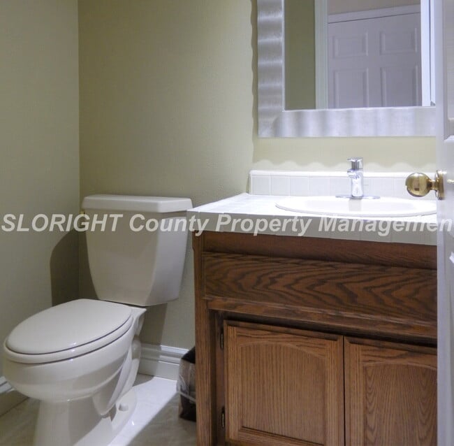 Building Photo - AVAILABLE JULY - Pristine SLO Executive Home - 4 Bedroom 2.5 Bathroom