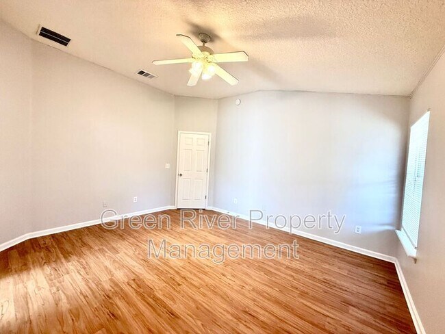 Building Photo - 1701 Covington Ln