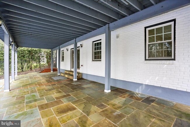 Building Photo - 4902 De Russey Pkwy