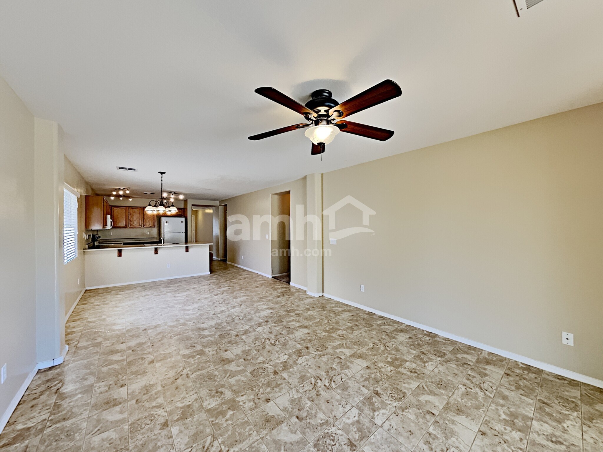 Building Photo - 22570 W Mohave St