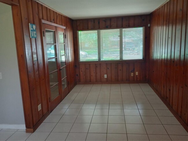 Building Photo - 4034 McDermed Dr