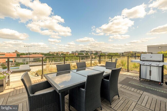 Building Photo - 1628 11th St NW