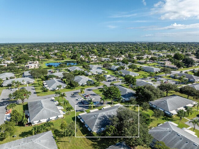 Building Photo - 1130 Cir Terrace W