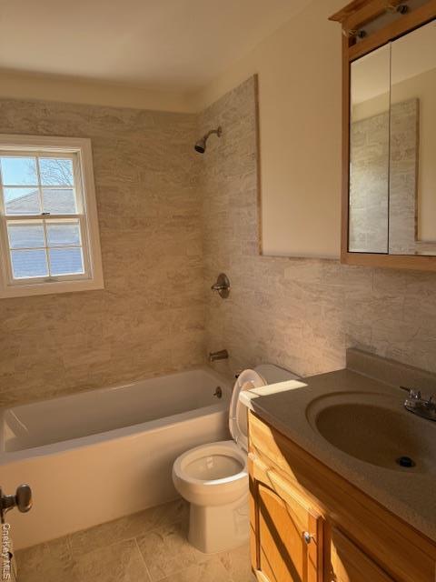 Building Photo - 91 15th Ave