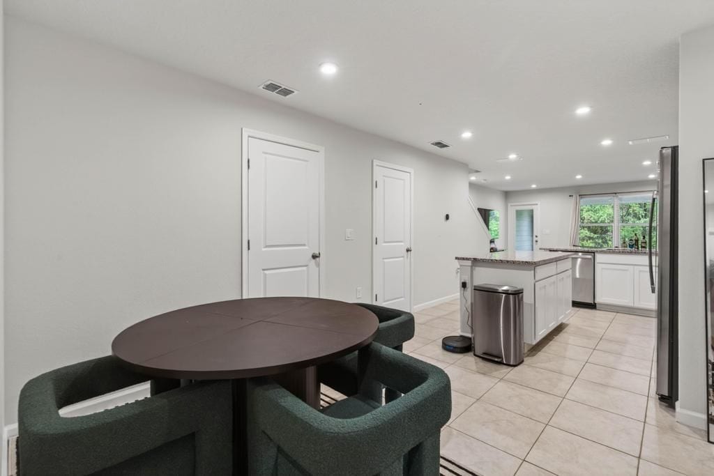 Building Photo - 2528 Sadler Trce Wy