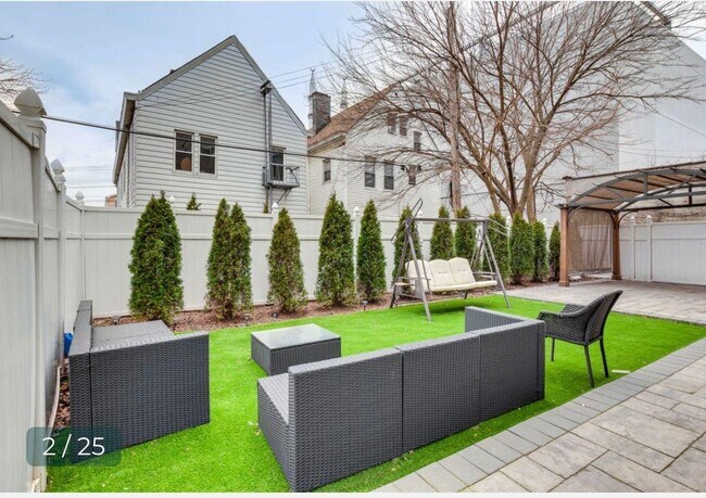 Building Photo - 65 Corbin Ave