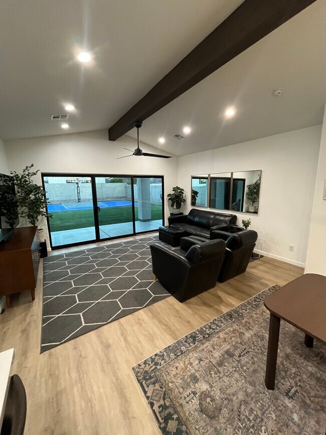 Living Room - 2329 N Mitchell St