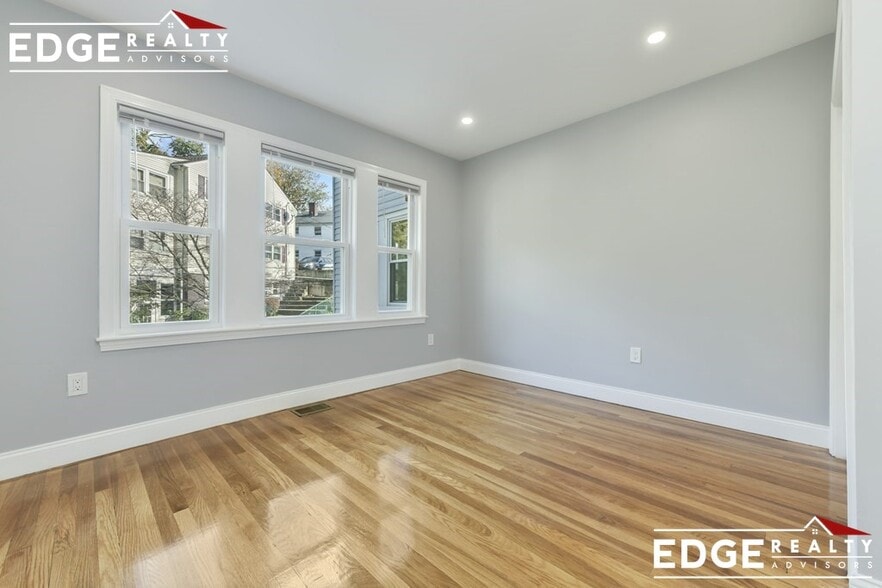 Building Photo - 60 Lane Park