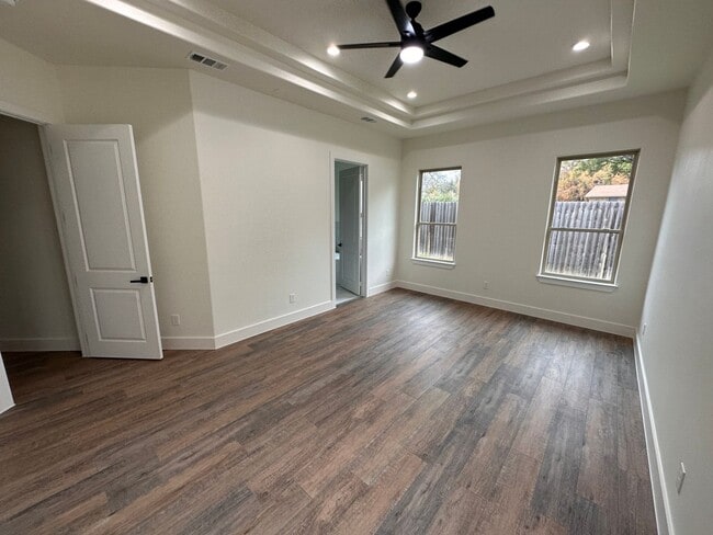 Building Photo - 4/3 Home - Mt. Pleasant Country Club