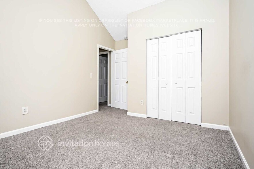 Building Photo - 1304 Baywood Glen