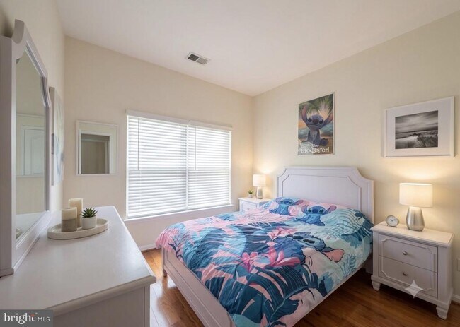 Building Photo - 12792 Playfair Ln