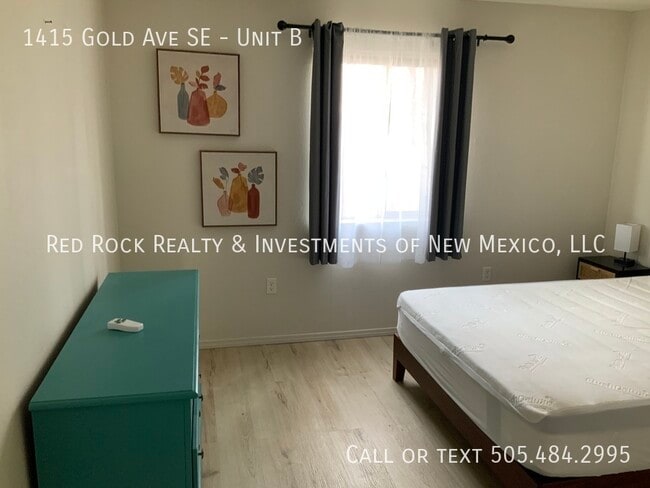 Building Photo - 1415 Gold Ave SE