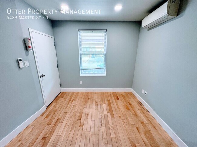 Building Photo - 5429 Master St