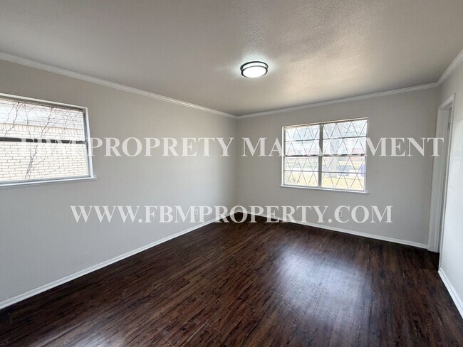 Building Photo - 549 N 62nd St