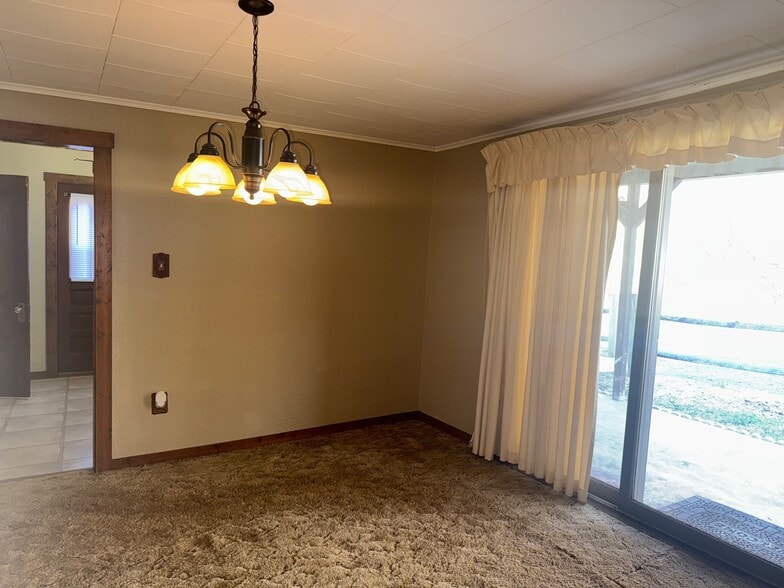 Building Photo - 1951 Route 481