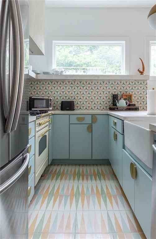 Building Photo - 724 Charles Allen Dr NE