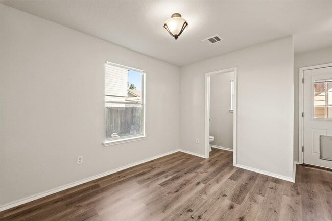 Building Photo - 2309 Melissa Oaks Ln