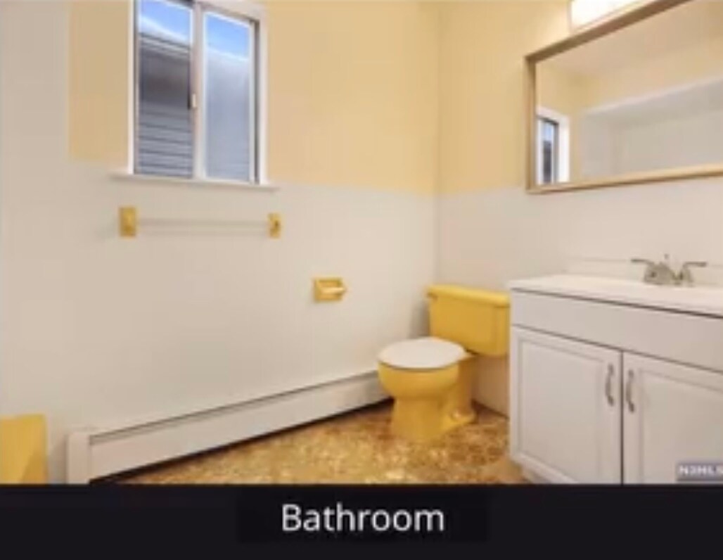 Bathroom with lay in tub - 711 Bergen St