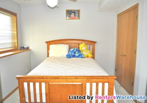 Building Photo - 21354 Idaho Ave