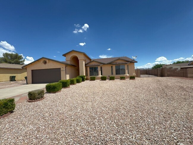Primary Photo - Very Nice 4 Bedroom House