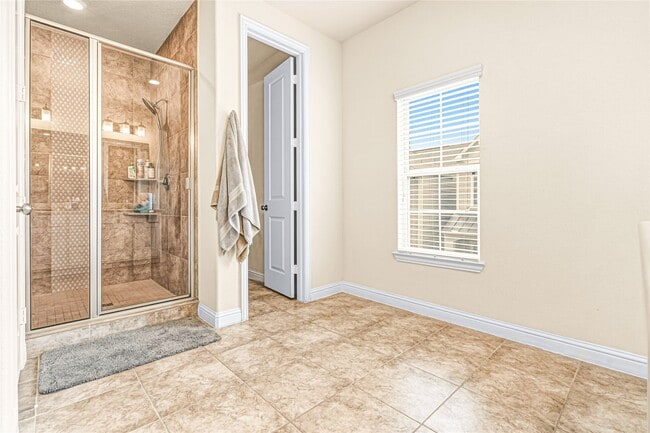 Building Photo - 1757 Sierra Crest Dr