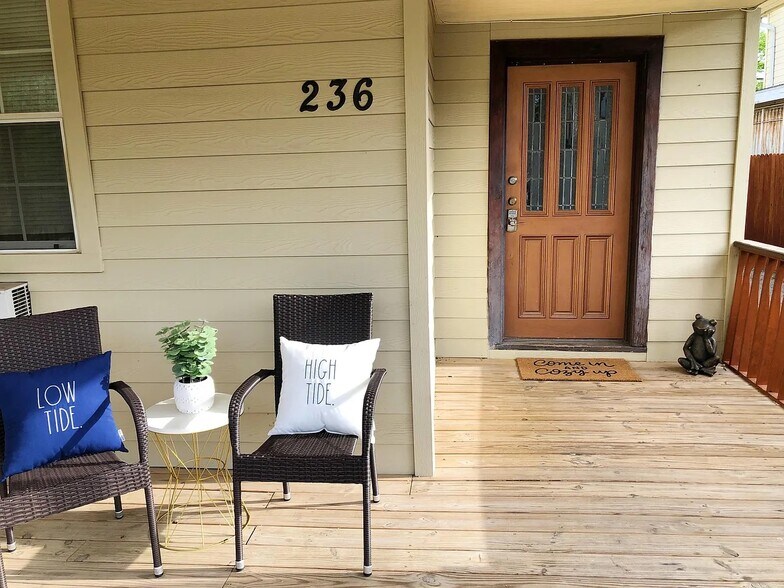 Building Photo - 234 Princeton Ave