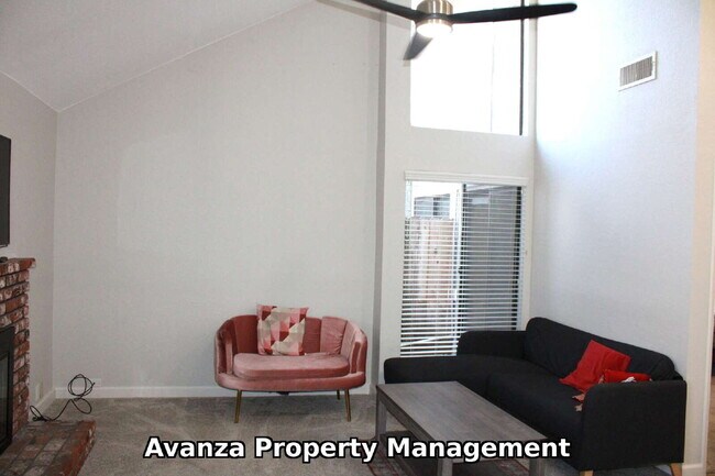 Building Photo - Home for Rent 2 Bed/2 Bath - 1,133 Sq Ft. Rent: $1,995/month Deposit: $2,992.5