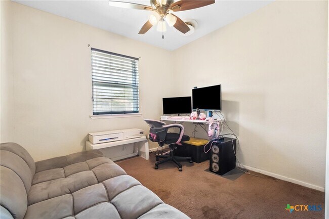 Building Photo - 1820 Gaynor Dr