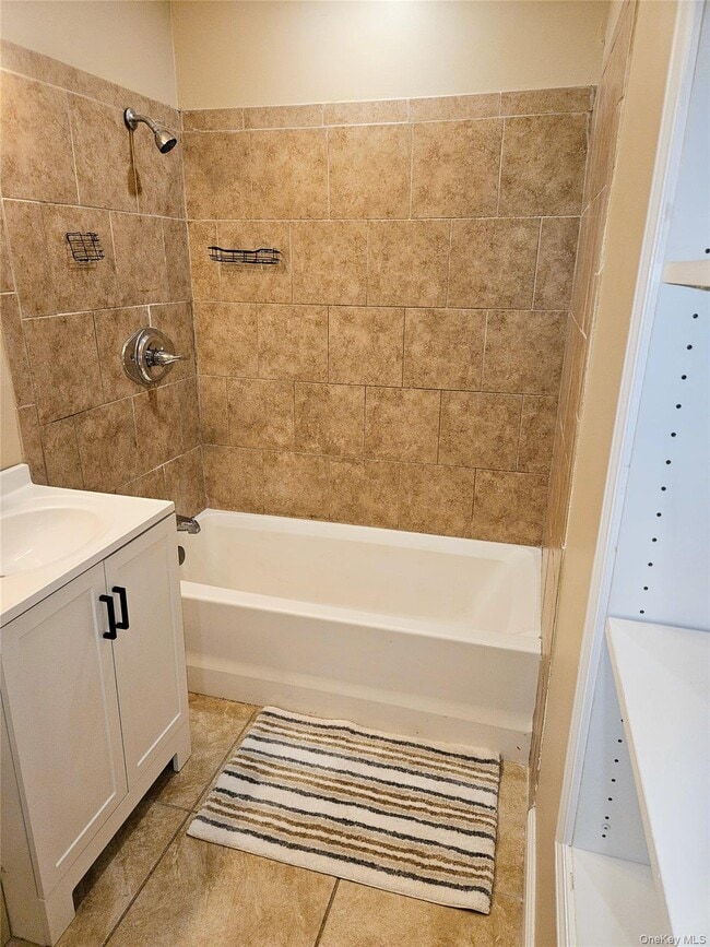 Building Photo - 17 Prospect St