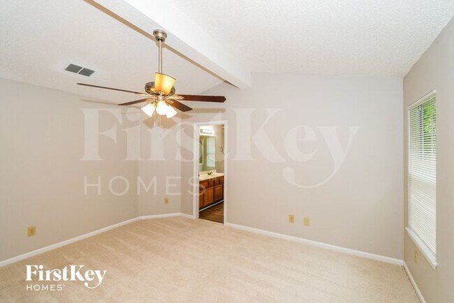Building Photo - 12028 Shooting Star Ct