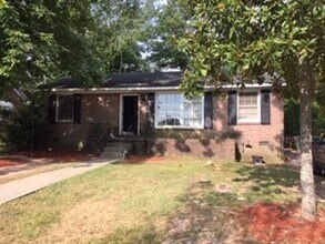 Building Photo - 3 Bedroom, 1 Bath house