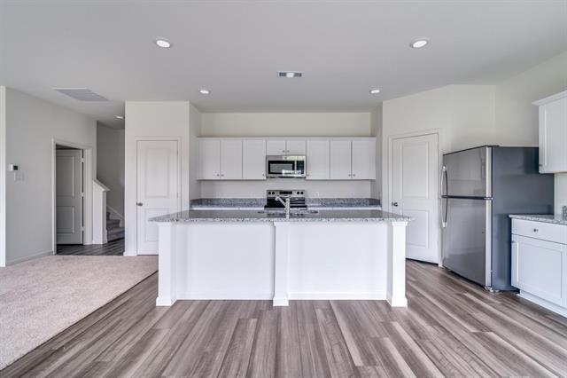 Building Photo - 1876 Lockhart Dr