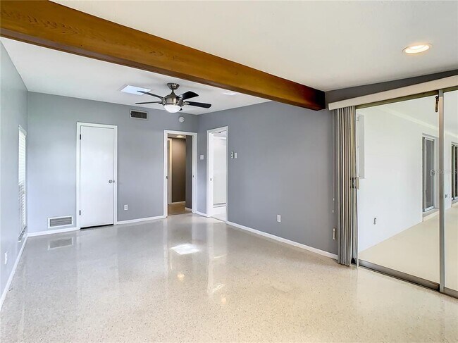 Building Photo - 9999 Lake Georgia Dr