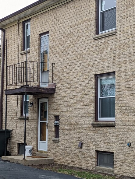 Building Photo - 7936 W Becher St