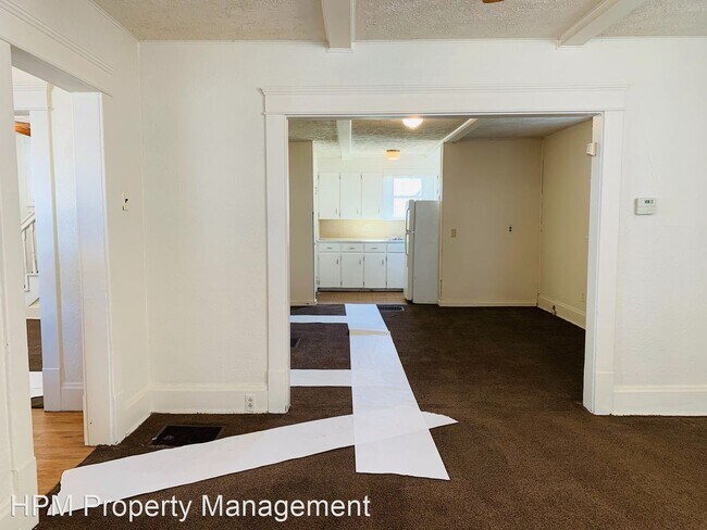 Building Photo - 3 br, 1 bath House - 445 N. Union