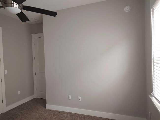 Building Photo - 3549 Esplanade Way