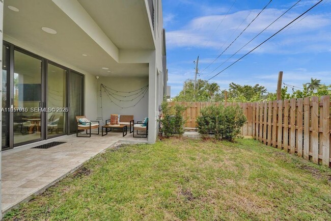 Building Photo - 1101 NE 16th Terrace