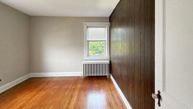 Building Photo - 3305 Moravia Rd