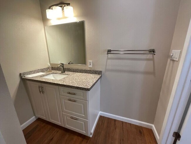 Building Photo - 5006 N Banna Ave