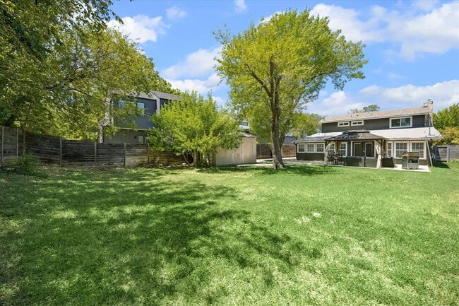 Building Photo - 411 Ramble Ln