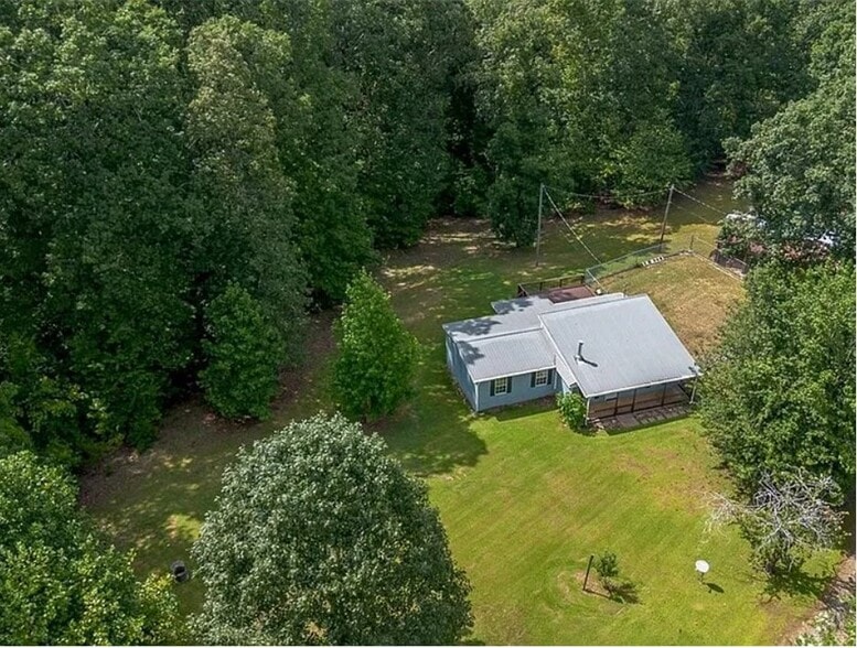 Building Photo - 4419 New Kings Bridge Rd