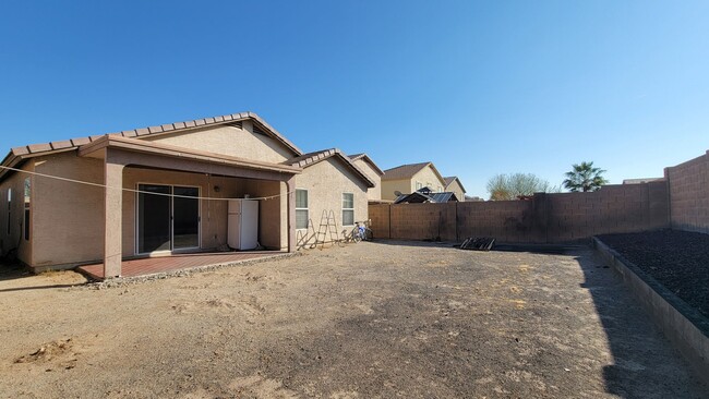 Building Photo - No Carpet! Clean home ready for you!