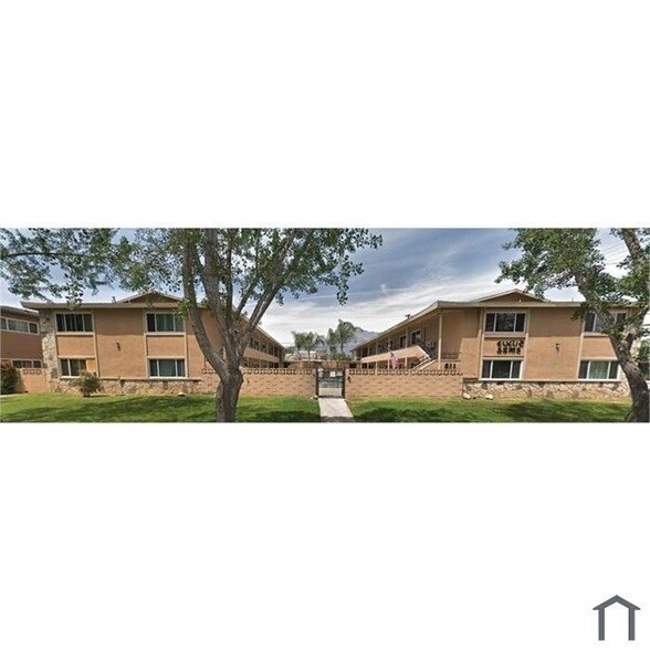 Building Photo - 811 Orchid Ct